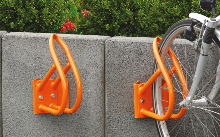 anclaje de rueda de bici en pared