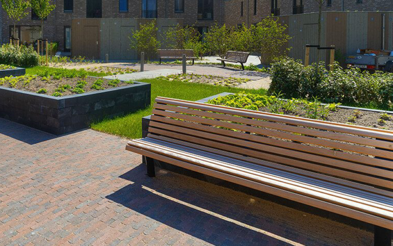 bancos de mobiliario urbano