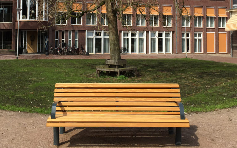bancos de mobiliario urbano