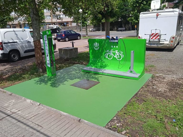 Punto de lavado de bicicletas publico