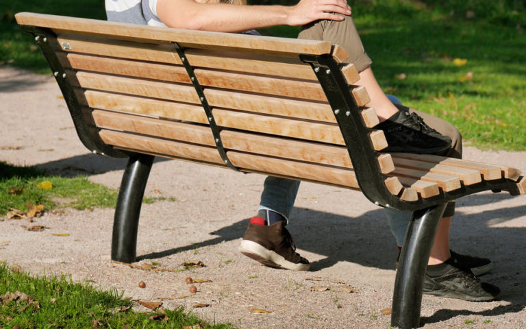 bancos de mobiliario urbano