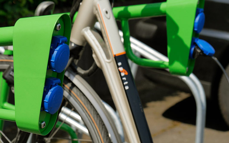 sistema de carga de bicicletas eléctricas