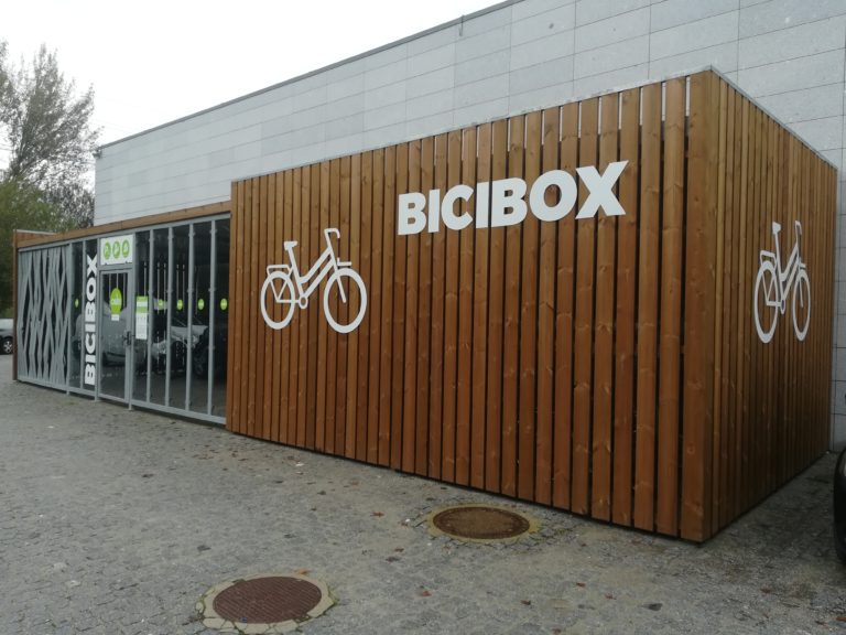 Bici box de madera